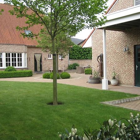 Vakantiehuis Aen De Roderburgh Maaseik Exterior foto